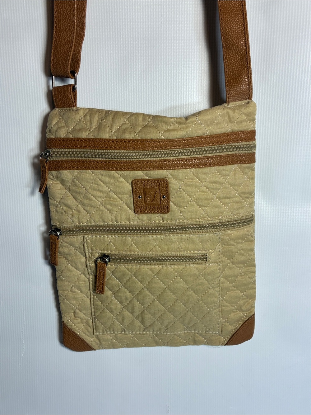 EUC Stone Mountain Accessories Quilted Beige and Brown Crossbody Bag